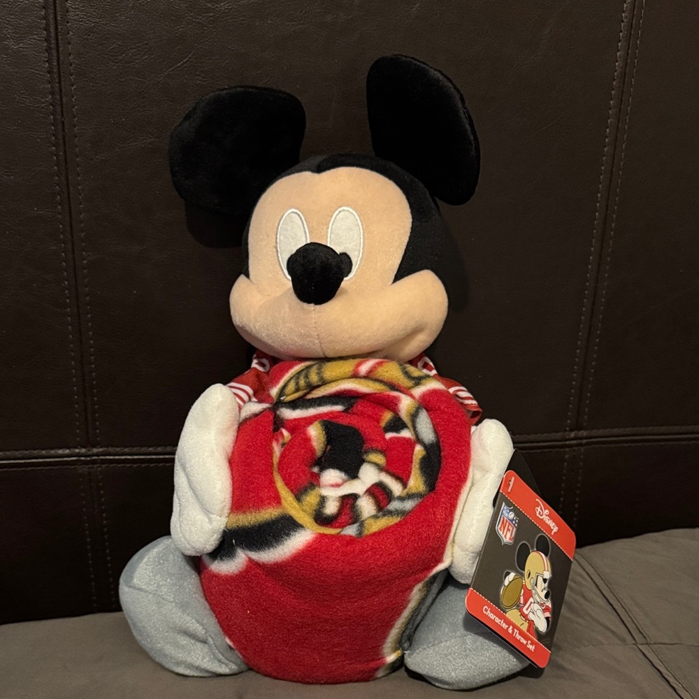 NWT Disney Mickey Mouse San Francisco 49ers Plush Throw Set